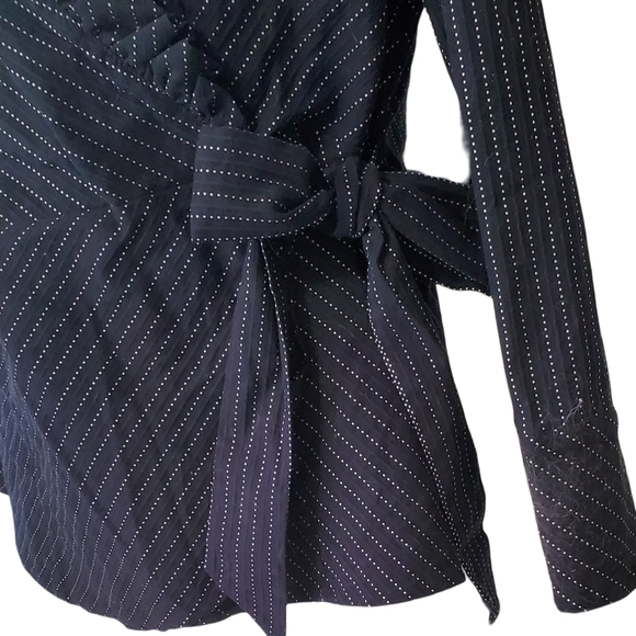 Classiques Entier Atelier Black and White V-Neck Wrap with Bow Closure Blouse - Picture 2 of 13